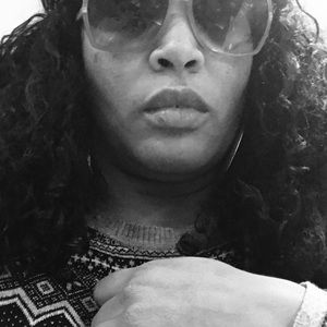 Meet your Posher, Adrienne